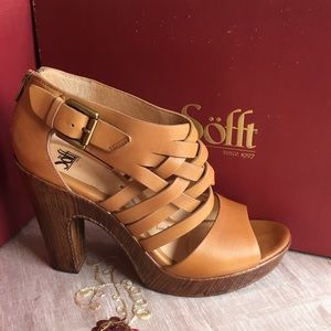 Sofft Cognac Leather Platform Sandal 10M